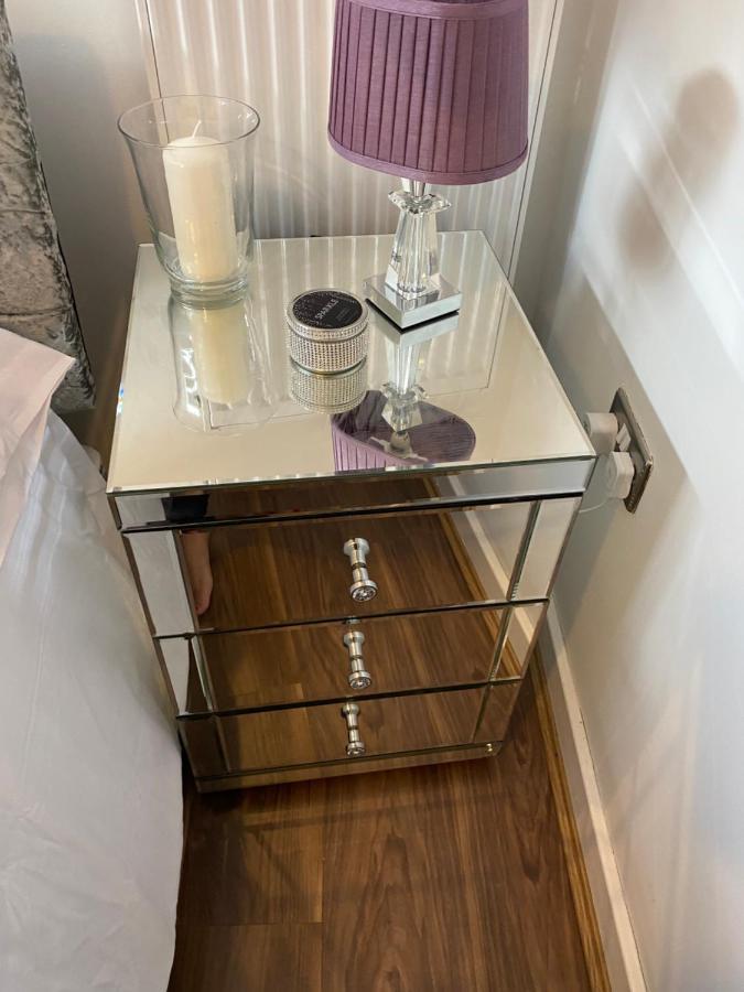 Central Leeds Townhouse With Private Roof Garden Sleeps 4 Экстерьер фото