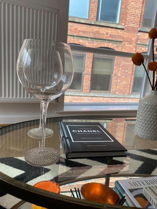 Central Leeds Townhouse With Private Roof Garden Sleeps 4 Экстерьер фото